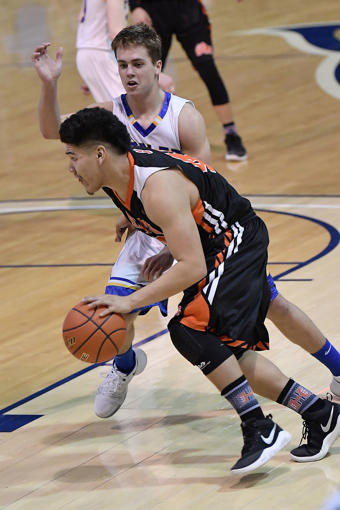 Hardin vs. Lewistown Class A boys